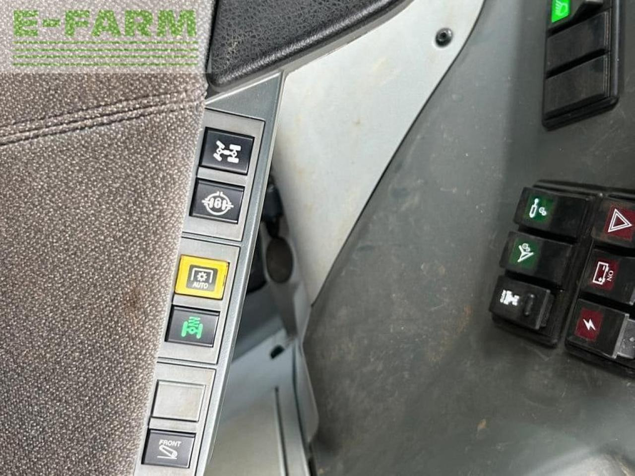 Трактор CLAAS AXION 830: фото 7