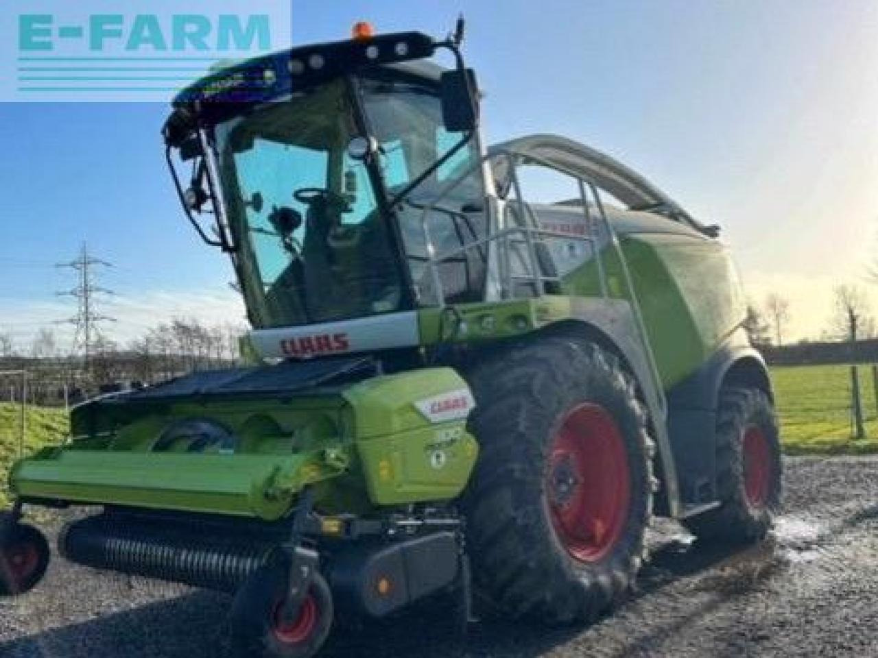 CLAAS JAGUAR 970 4WD - Кормоуборочный комбайн: фото 1 CLAAS JAGUAR 970 4WD - Кормоуборочный комбайн: фото 1