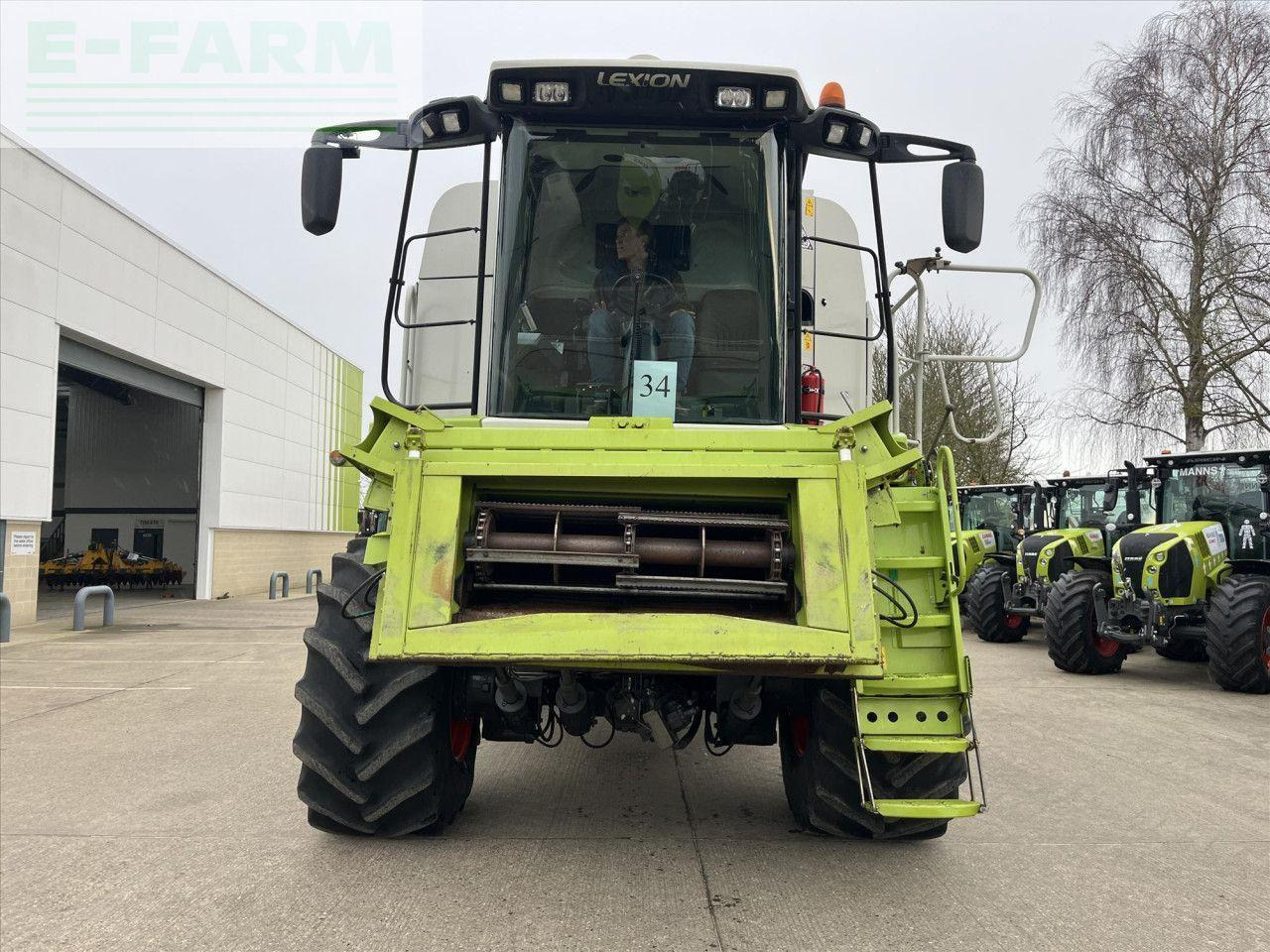 CLAAS LEXION 530 M - Зерноуборочный комбайн: фото 2 CLAAS LEXION 530 M - Зерноуборочный комбайн: фото 2