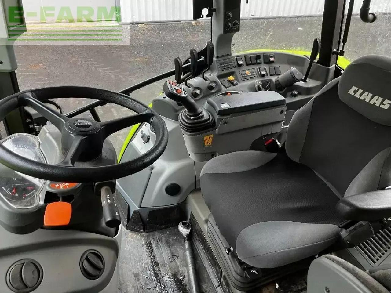 CLAAS arion 430 - Трактор: фото 4 CLAAS arion 430 - Трактор: фото 4