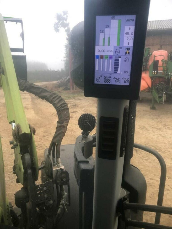CLAAS arion 610 cmatic - Трактор: фото 5 CLAAS arion 610 cmatic - Трактор: фото 5