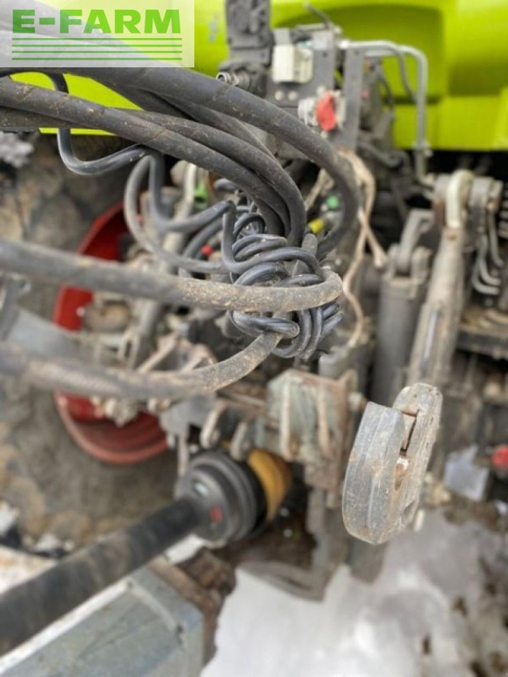 CLAAS arion 610 cmatic cis+ CMATIC CIS+ - Трактор: фото 2 CLAAS arion 610 cmatic cis+ CMATIC CIS+ - Трактор: фото 2