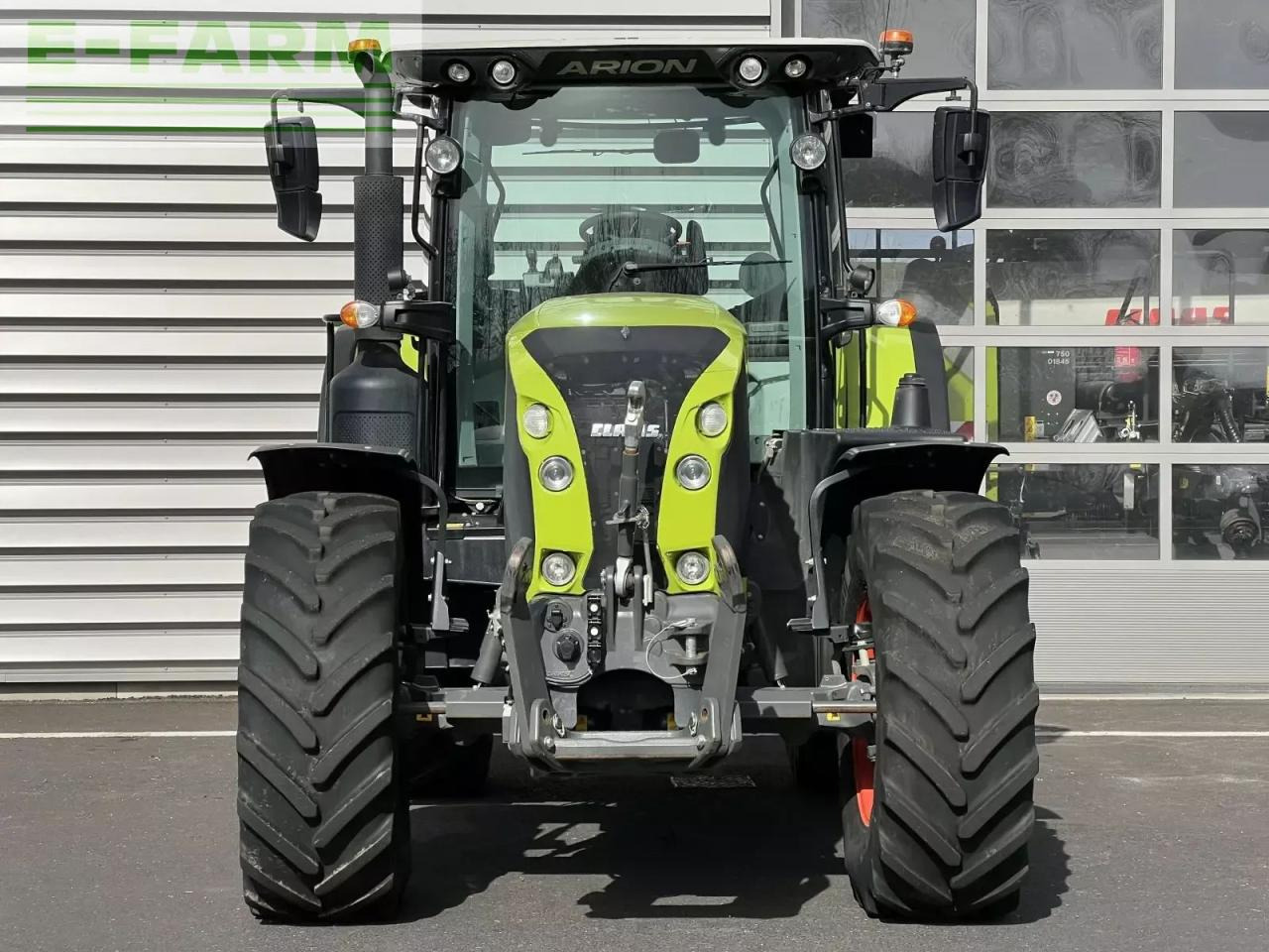 CLAAS arion 610 - stage v concept - Трактор: фото 2 CLAAS arion 610 - stage v concept - Трактор: фото 2
