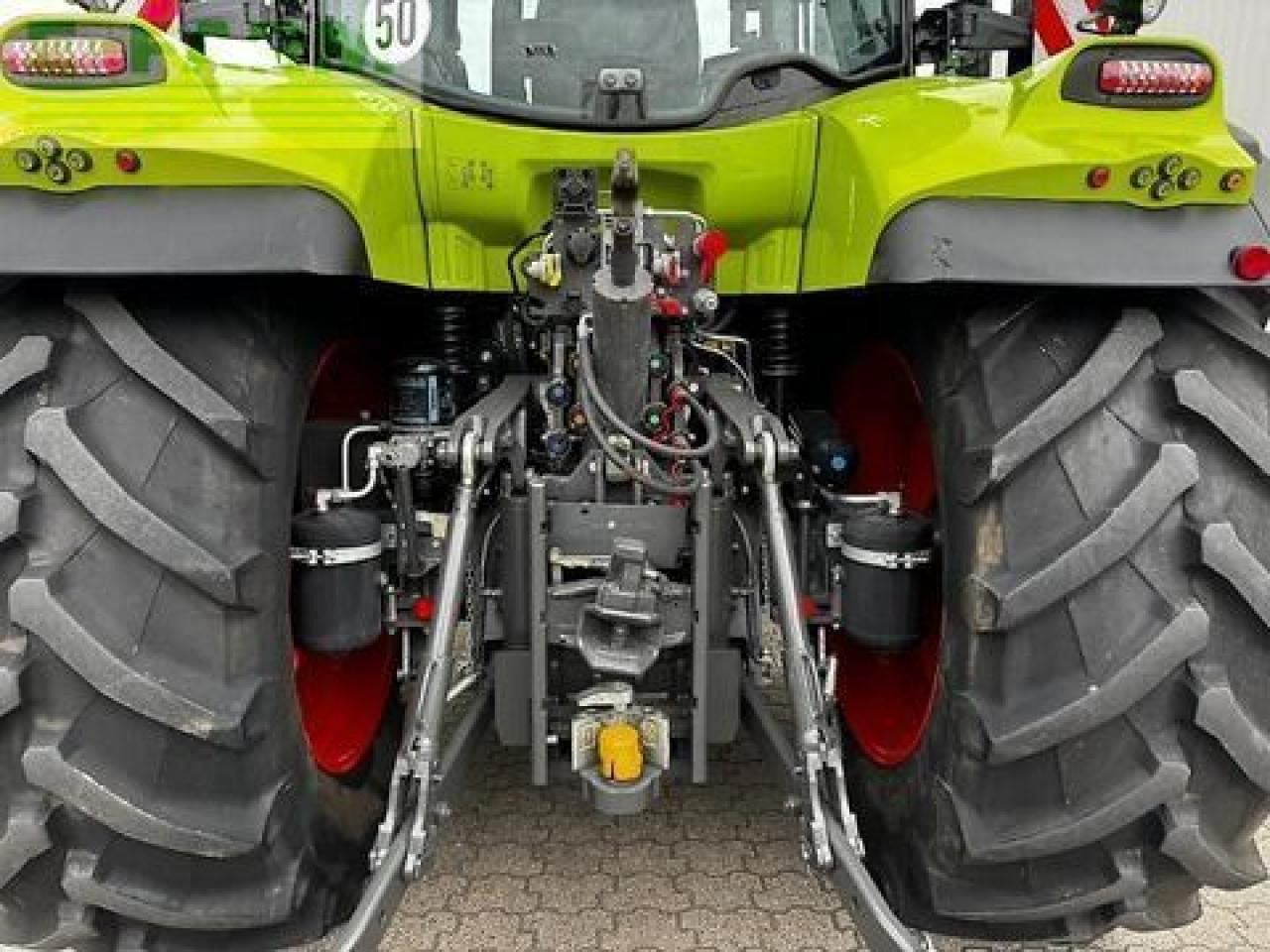 CLAAS arion 660 cmatic - Трактор: фото 5 CLAAS arion 660 cmatic - Трактор: фото 5