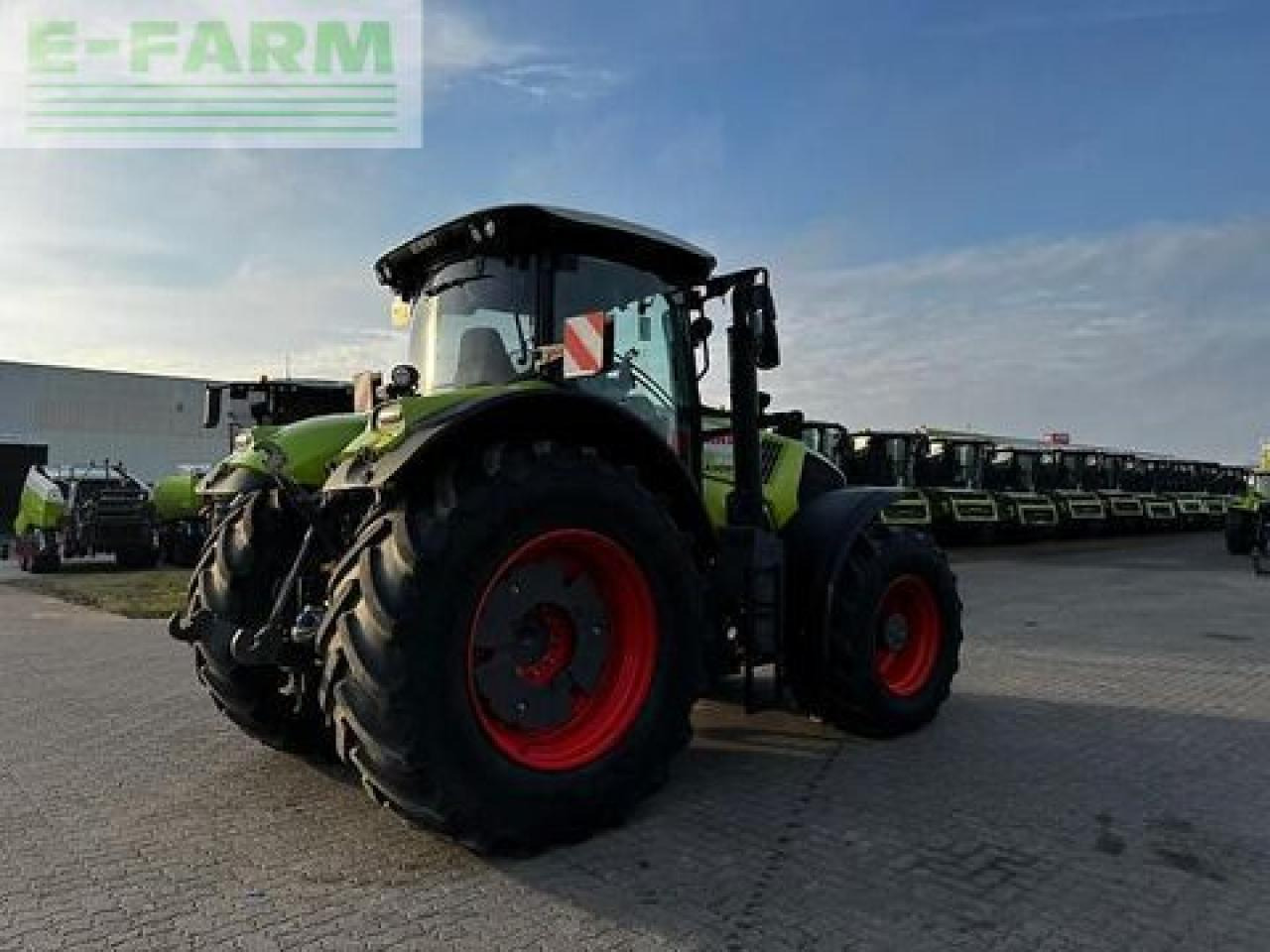CLAAS axion 830 - Трактор: фото 5 CLAAS axion 830 - Трактор: фото 5