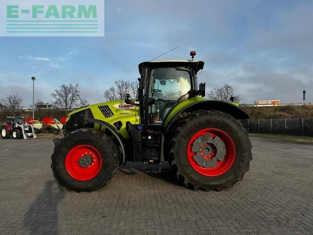 CLAAS axion 830 - Трактор: фото 2 CLAAS axion 830 - Трактор: фото 2