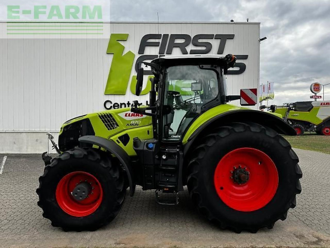 CLAAS axion 870 - Трактор: фото 2 CLAAS axion 870 - Трактор: фото 2