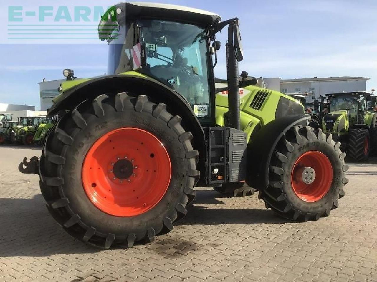 CLAAS axion 870 cmatic CMATIC - Трактор: фото 4 CLAAS axion 870 cmatic CMATIC - Трактор: фото 4