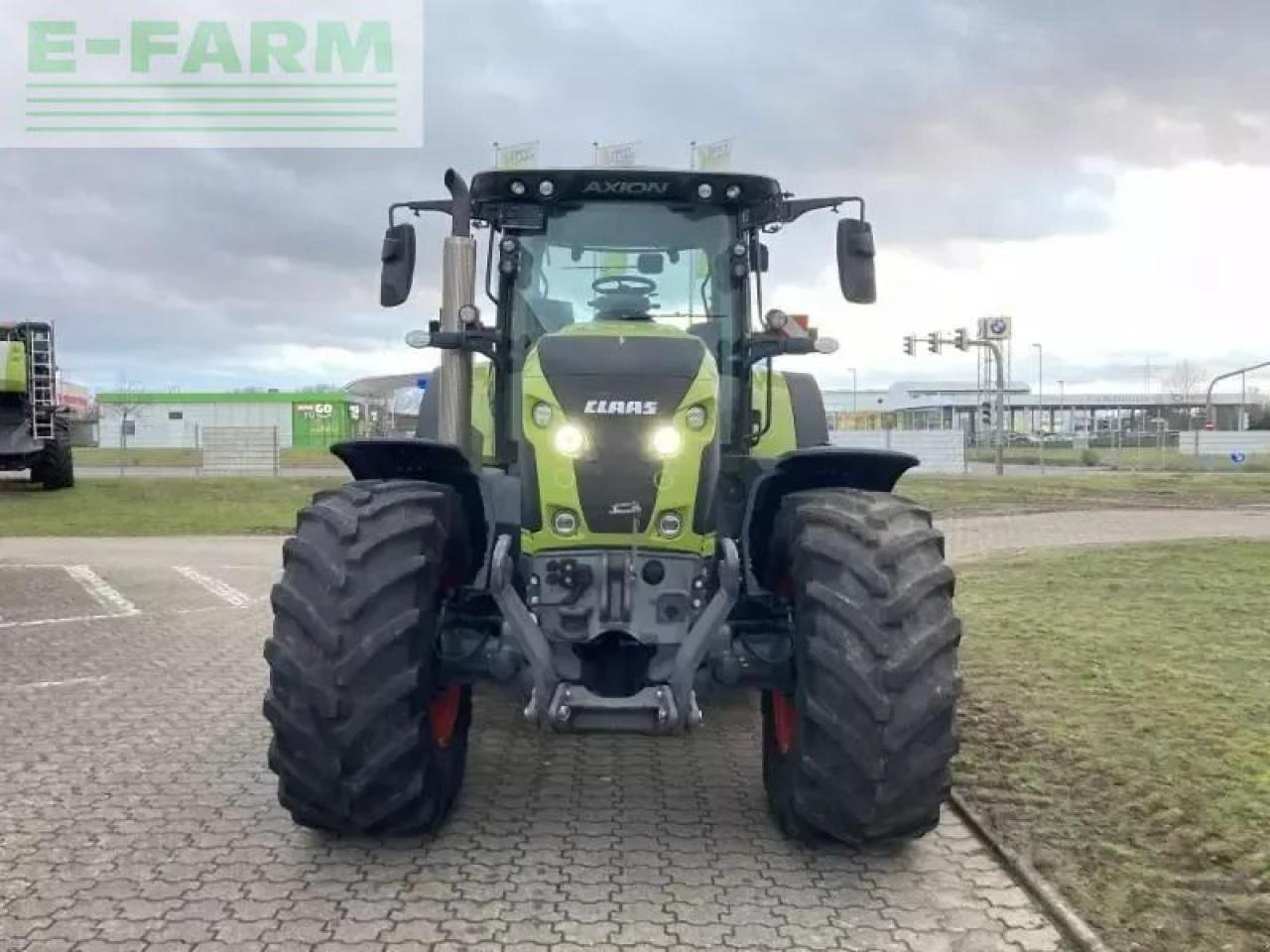 CLAAS axion 870 cmatic cebis CMATIC CEBIS - Трактор: фото 2 CLAAS axion 870 cmatic cebis CMATIC CEBIS - Трактор: фото 2