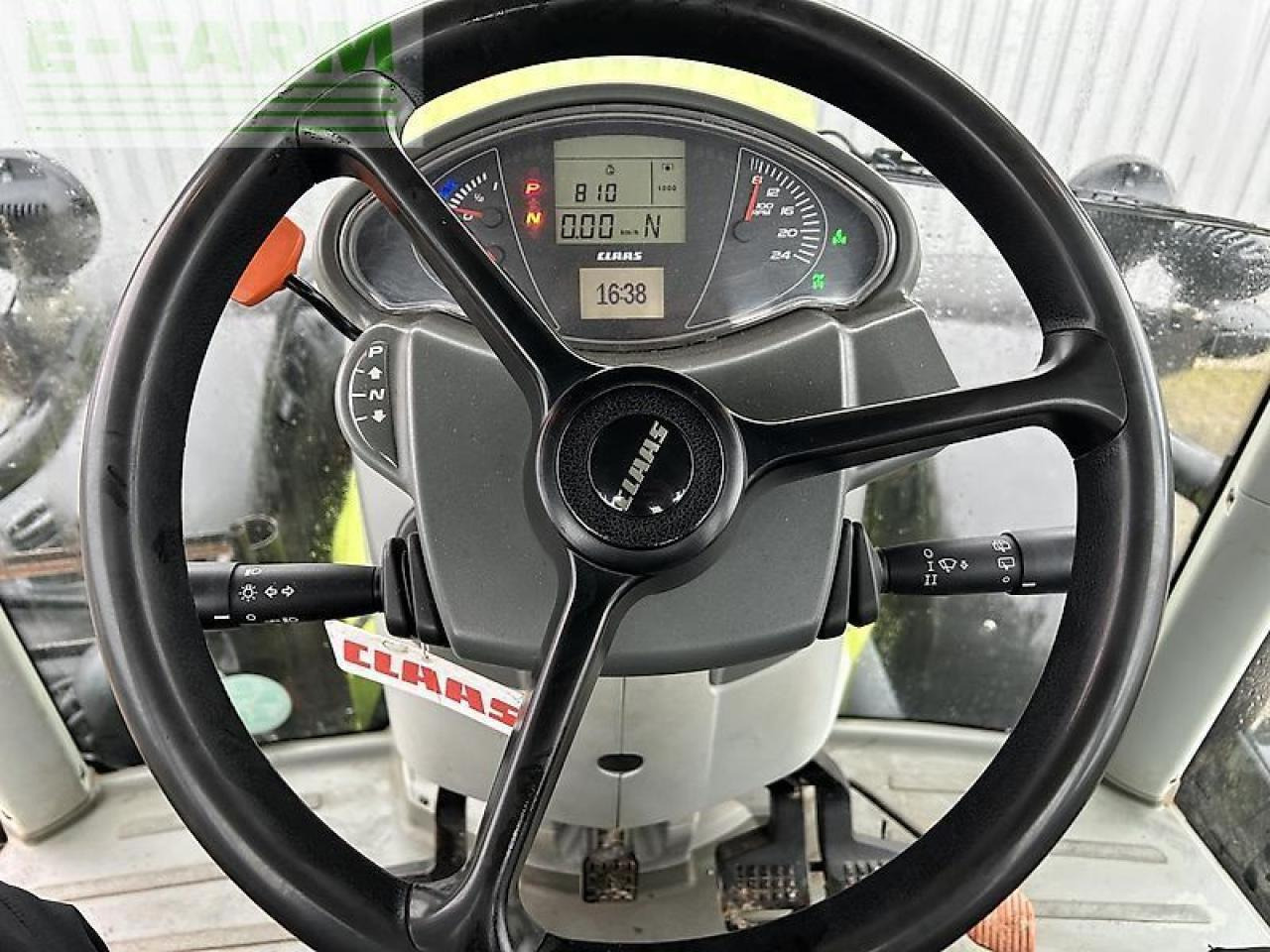 CLAAS axion 930 - Трактор: фото 4 CLAAS axion 930 - Трактор: фото 4