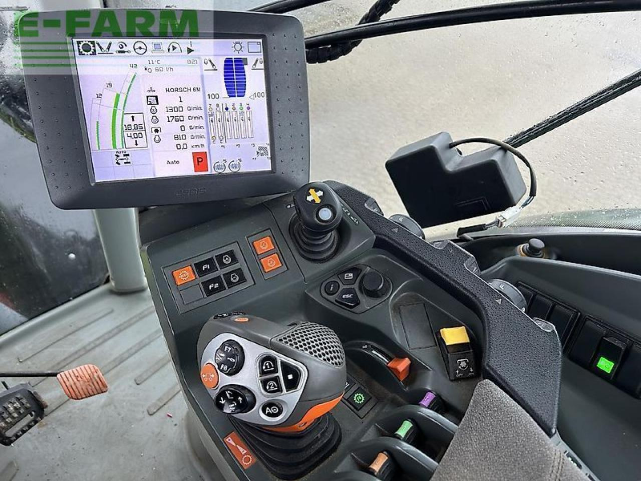 CLAAS axion 930 - Трактор: фото 3 CLAAS axion 930 - Трактор: фото 3