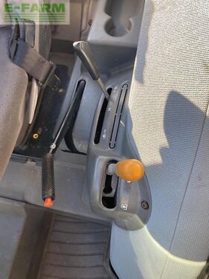 Трактор CLAAS elios 220: фото 8 Трактор CLAAS elios 220: фото 8