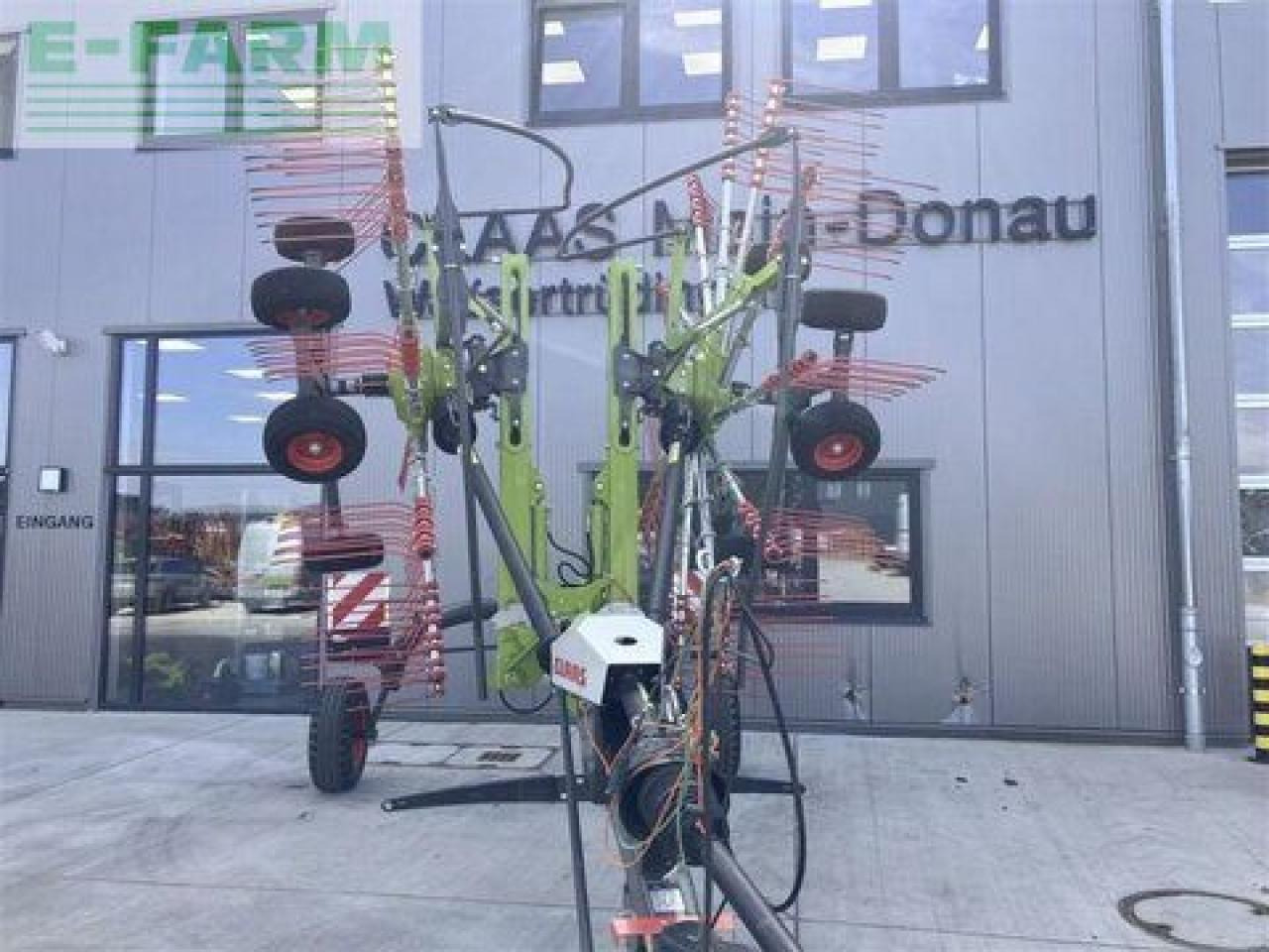 CLAAS liner 2700 trend - Сеноворошилка: фото 1 CLAAS liner 2700 trend - Сеноворошилка: фото 1