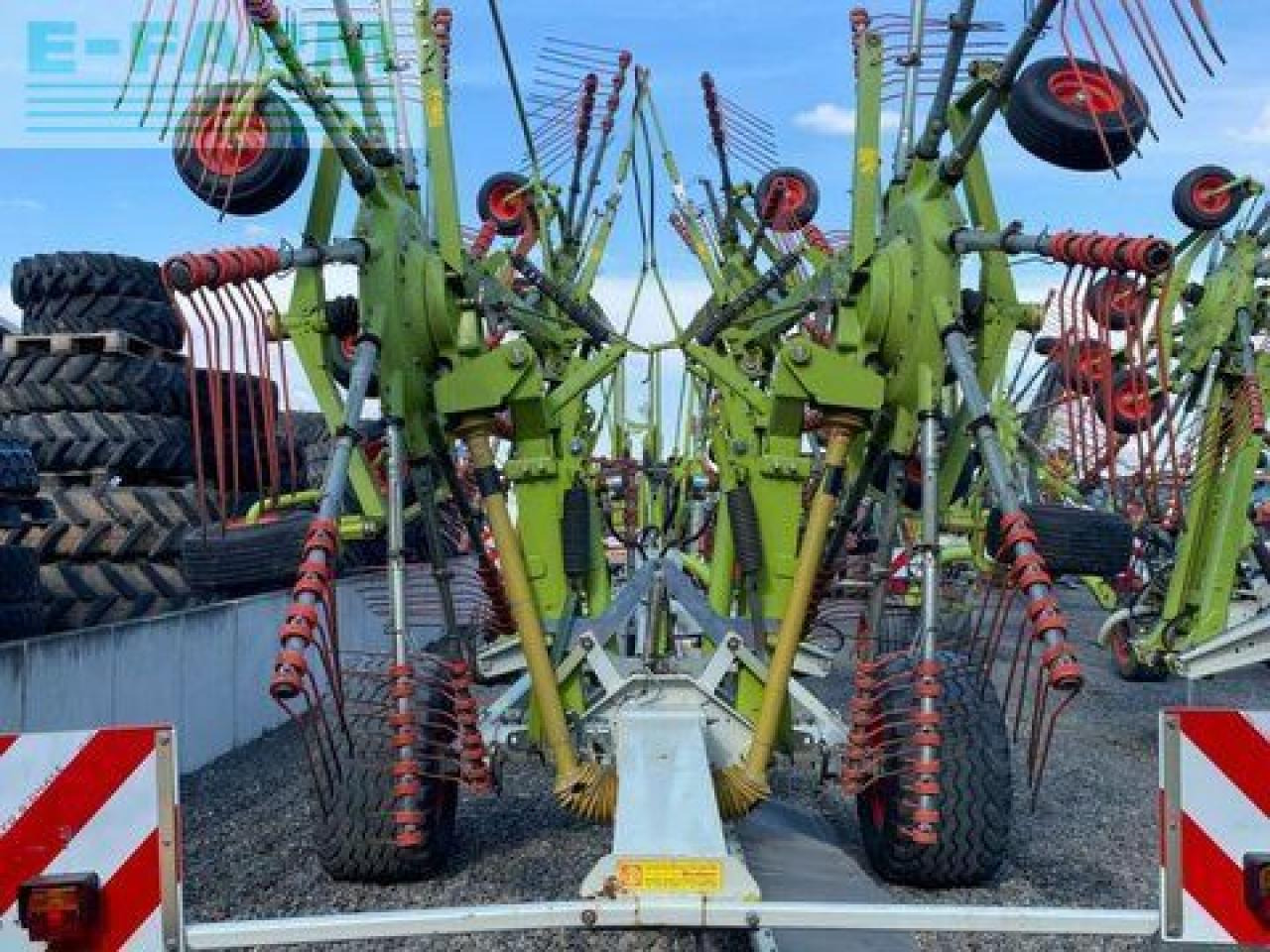 CLAAS liner 3000 - Сеноворошилка: фото 4 CLAAS liner 3000 - Сеноворошилка: фото 4