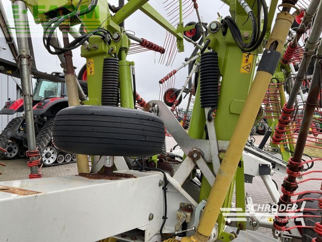 Сеноворошилка CLAAS liner 3600: фото 17