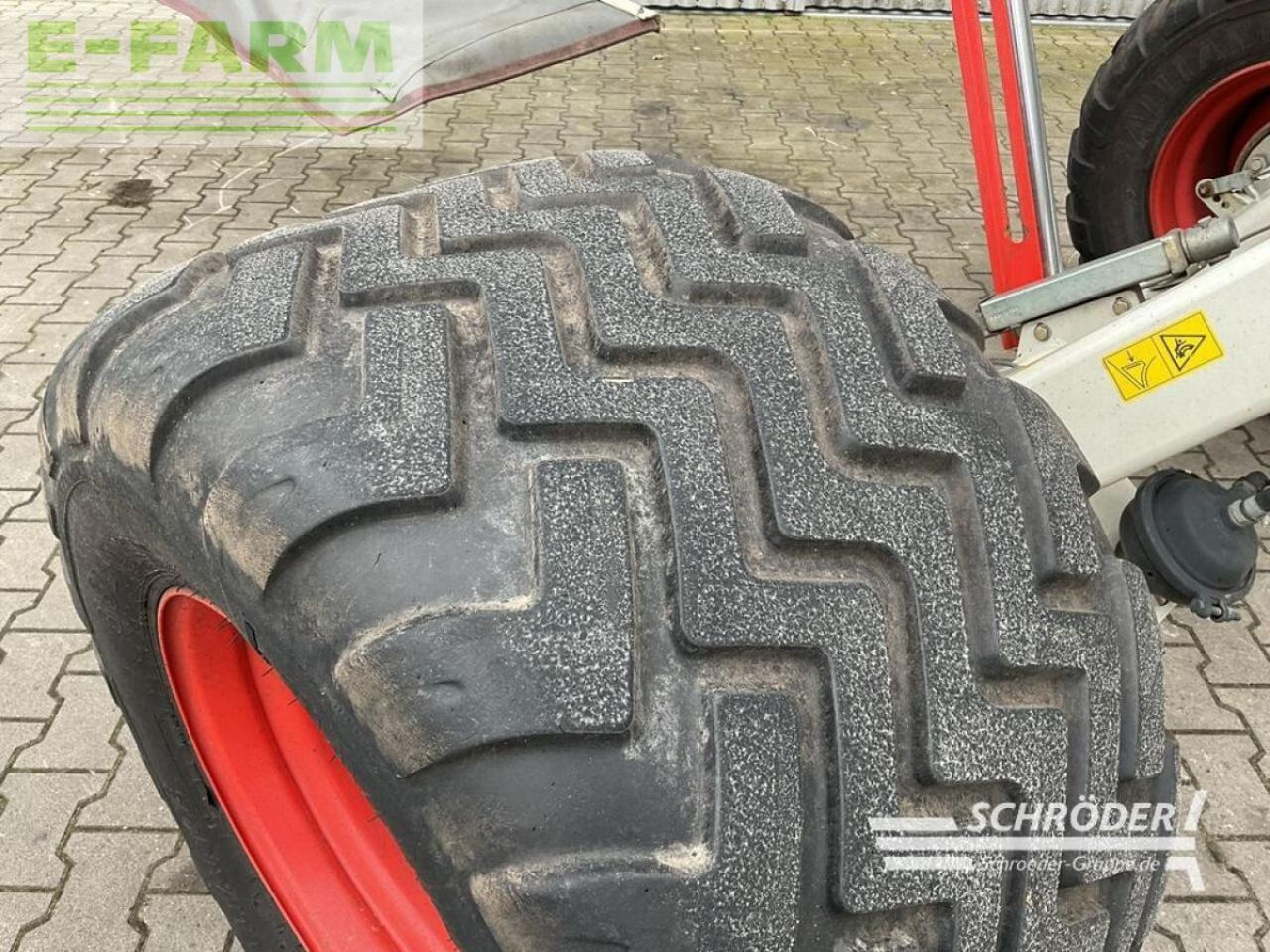 Сеноворошилка CLAAS liner 3600: фото 13