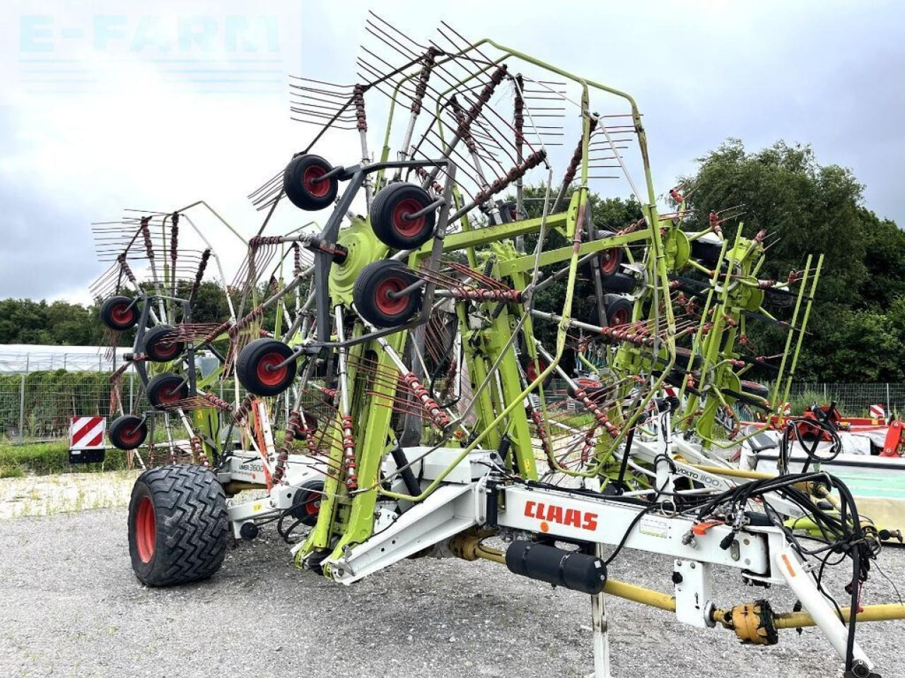 CLAAS liner 3600 comfort - Сеноворошилка: фото 1 CLAAS liner 3600 comfort - Сеноворошилка: фото 1