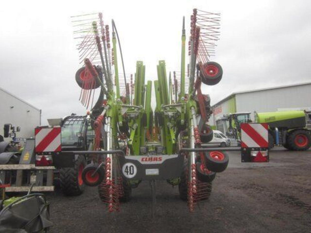 CLAAS liner 4900 business - Сеноворошилка: фото 4 CLAAS liner 4900 business - Сеноворошилка: фото 4