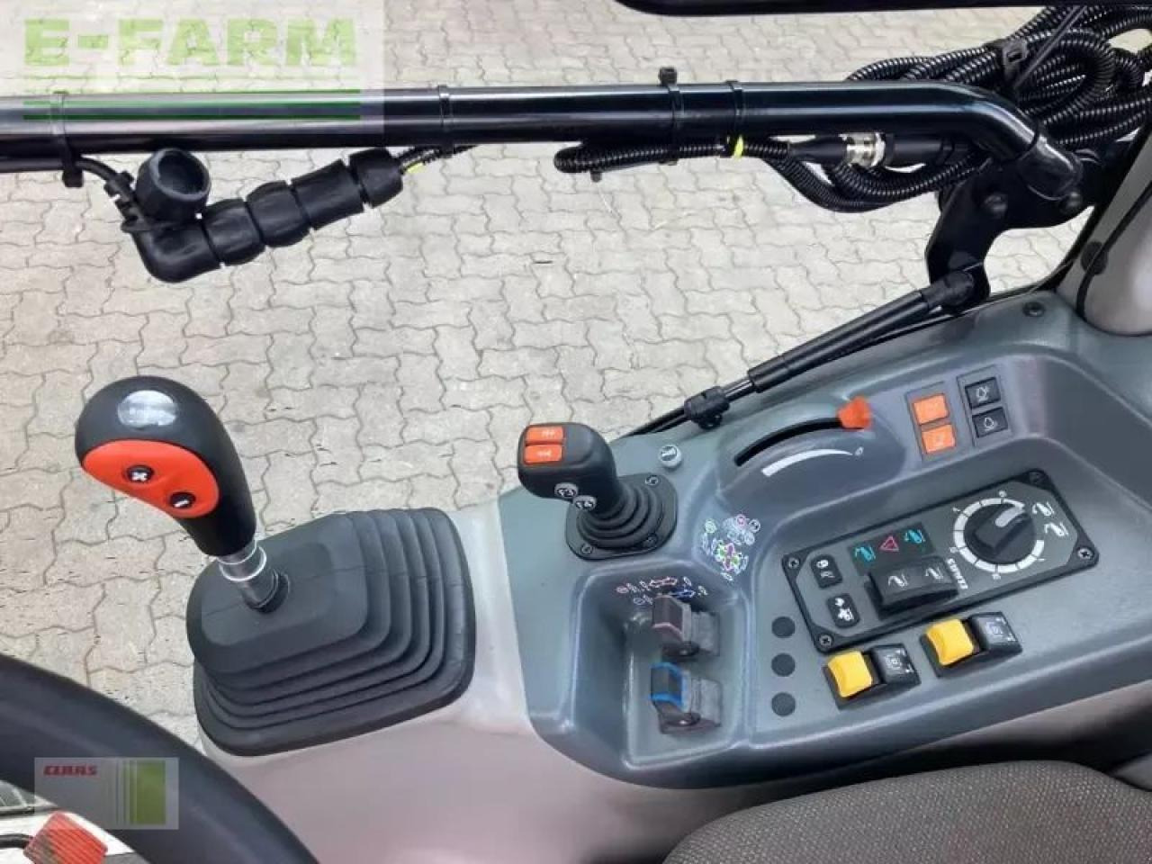 Трактор CLAAS nexos 240 s advanced: фото 8 Трактор CLAAS nexos 240 s advanced: фото 8