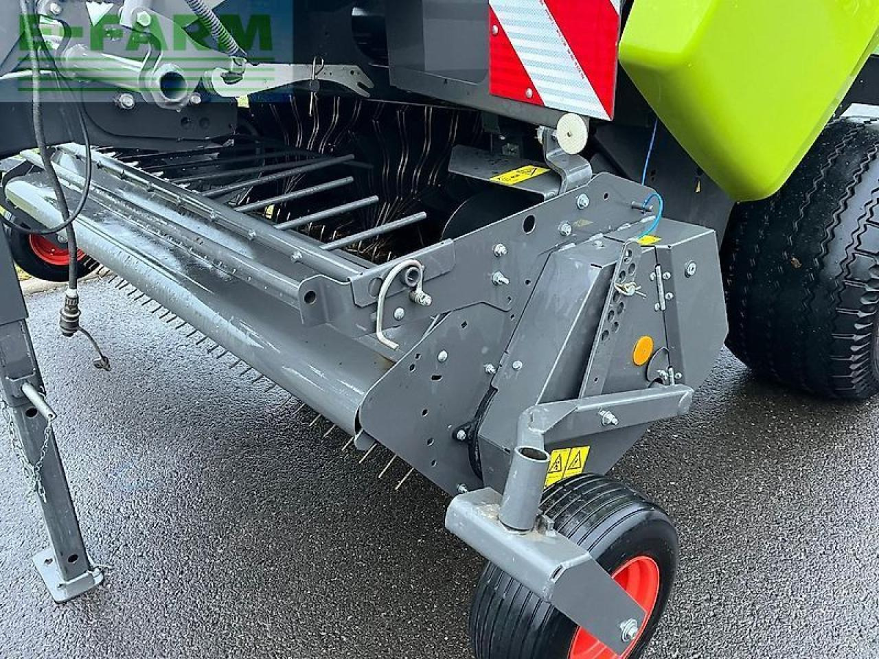 CLAAS rollant 520 rc - Пресс-подборщик тюковый: фото 5 CLAAS rollant 520 rc - Пресс-подборщик тюковый: фото 5