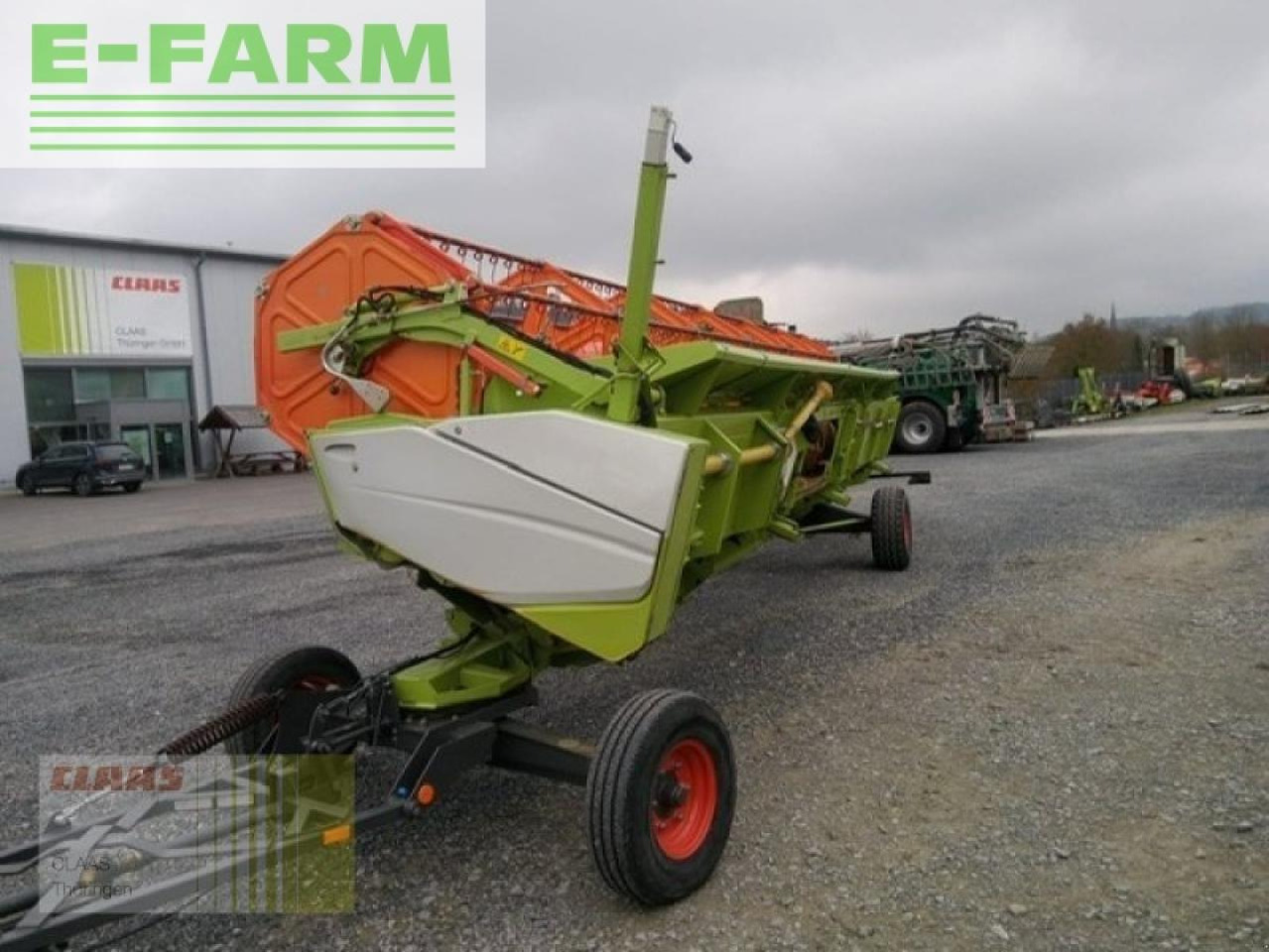 CLAAS v 900 + tw - Трактор: фото 2 CLAAS v 900 + tw - Трактор: фото 2