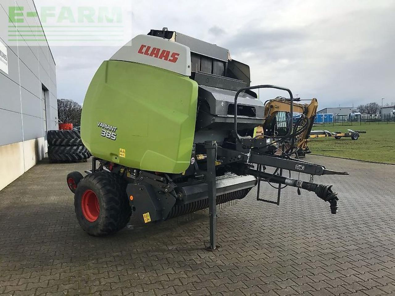 CLAAS variant 385 - Пресс-подборщик тюковый: фото 5 CLAAS variant 385 - Пресс-подборщик тюковый: фото 5
