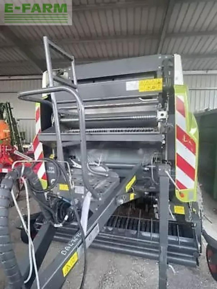 CLAAS variant 460 rc - Пресс-подборщик тюковый: фото 2 CLAAS variant 460 rc - Пресс-подборщик тюковый: фото 2