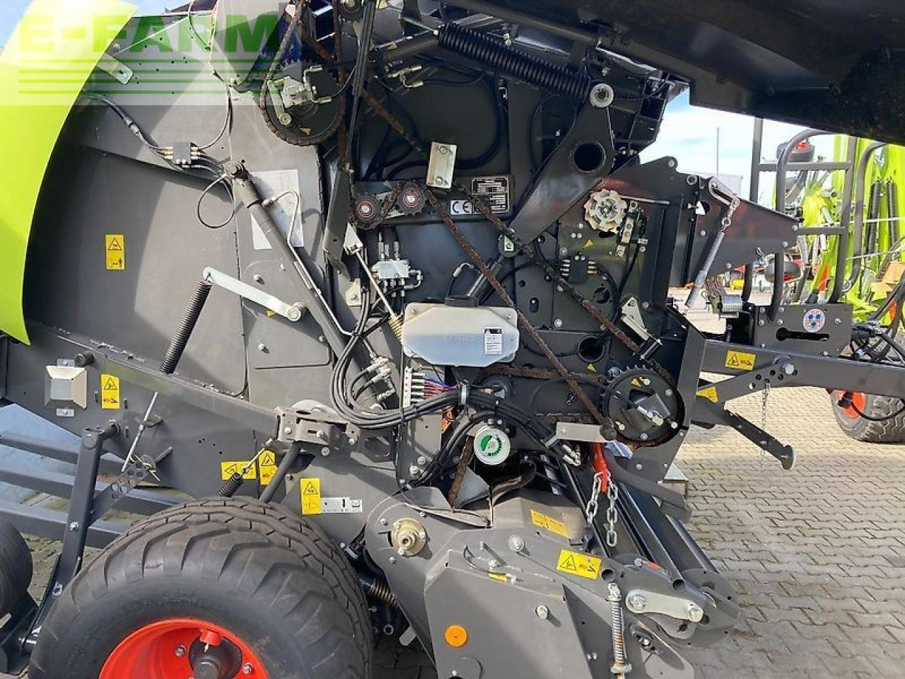CLAAS variant 460 rc pro - variable rundballenpresse - Пресс-подборщик тюковый: фото 5 CLAAS variant 460 rc pro - variable rundballenpresse - Пресс-подборщик тюковый: фото 5