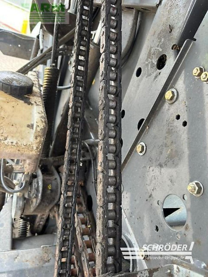 CLAAS variant 480 rc - Пресс-подборщик тюковый: фото 5 CLAAS variant 480 rc - Пресс-подборщик тюковый: фото 5