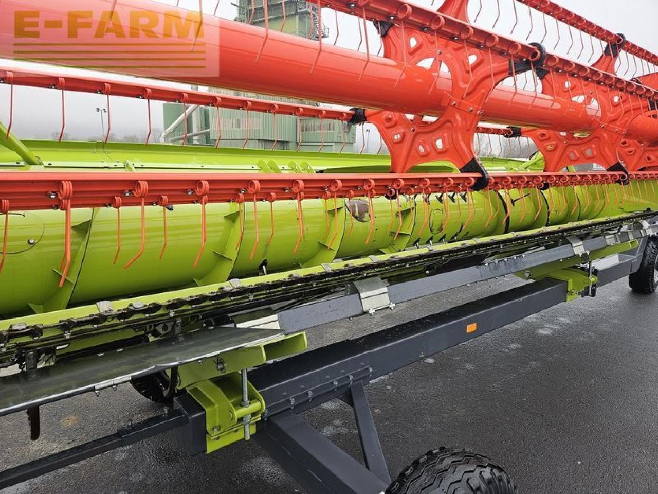 CLAAS vario 560 + rapstrenner + transportwagen - Жатка зерновая: фото 5 CLAAS vario 560 + rapstrenner + transportwagen - Жатка зерновая: фото 5