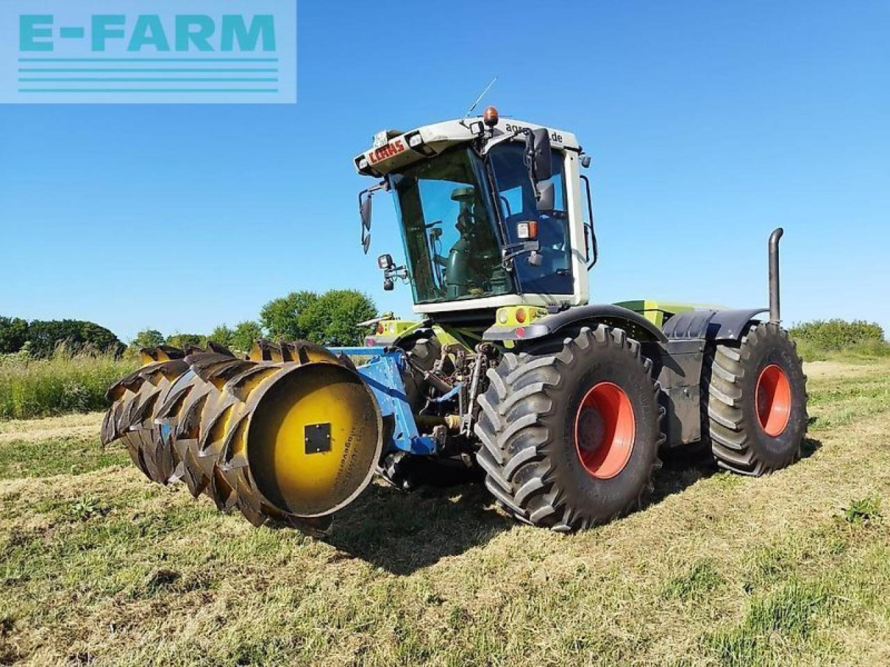 CLAAS xerion 3300 trac vc TRAC VC - Трактор: фото 5 CLAAS xerion 3300 trac vc TRAC VC - Трактор: фото 5