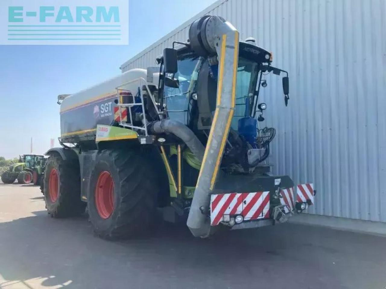 CLAAS xerion 4000 saddle trac SADDLE TRAC - Трактор: фото 3 CLAAS xerion 4000 saddle trac SADDLE TRAC - Трактор: фото 3