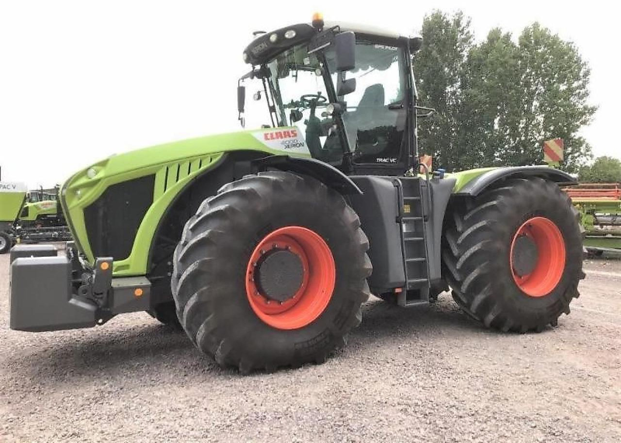 CLAAS xerion 4000 trac vc TRAC VC - Трактор: фото 1 CLAAS xerion 4000 trac vc TRAC VC - Трактор: фото 1