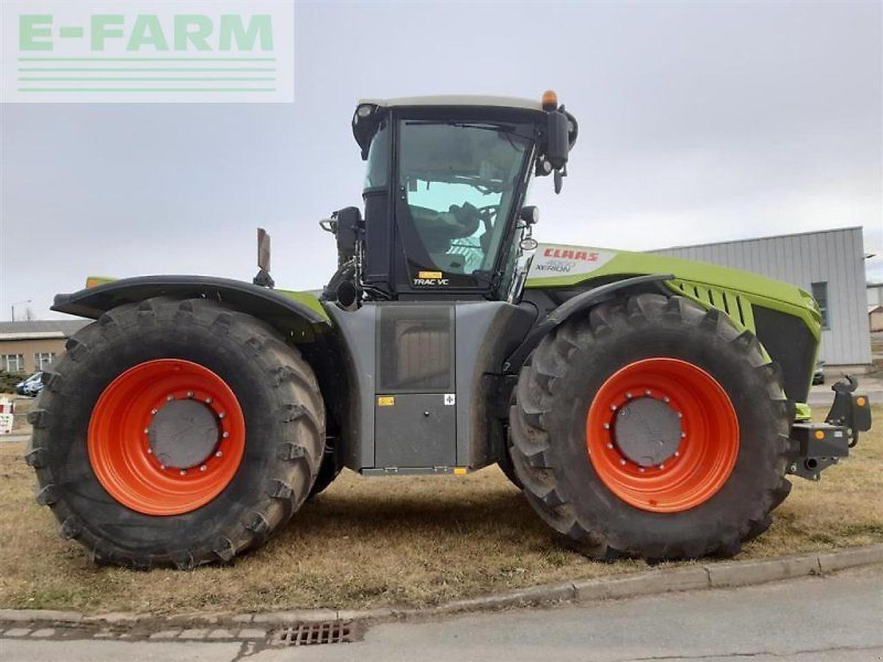 CLAAS xerion 4000 trac vc TRAC VC - Трактор: фото 4 CLAAS xerion 4000 trac vc TRAC VC - Трактор: фото 4