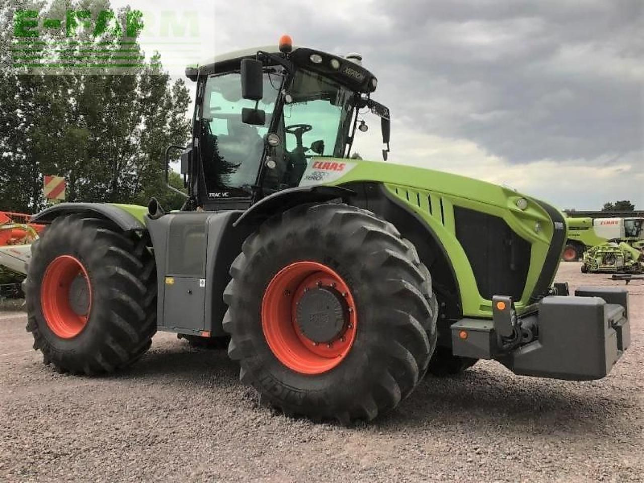 CLAAS xerion 4000 trac vc TRAC VC - Трактор: фото 3 CLAAS xerion 4000 trac vc TRAC VC - Трактор: фото 3