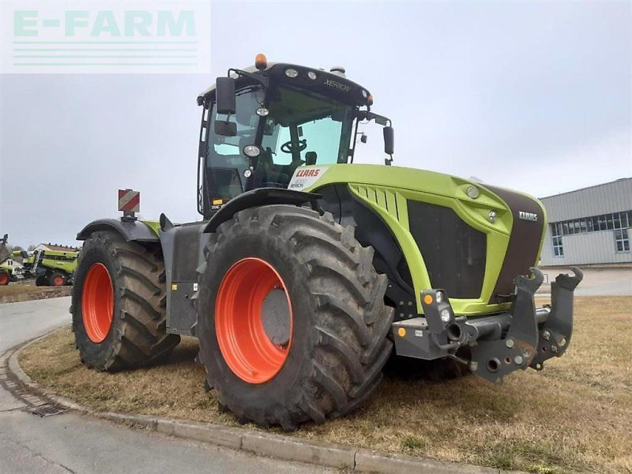 CLAAS xerion 4000 trac vc TRAC VC - Трактор: фото 2 CLAAS xerion 4000 trac vc TRAC VC - Трактор: фото 2