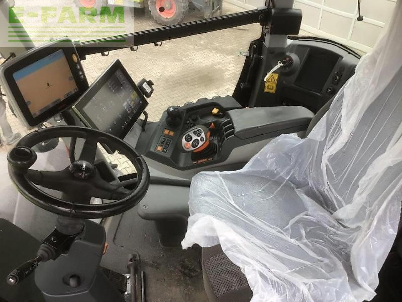 Трактор CLAAS xerion 4200 trac vc TRAC VC: фото 6