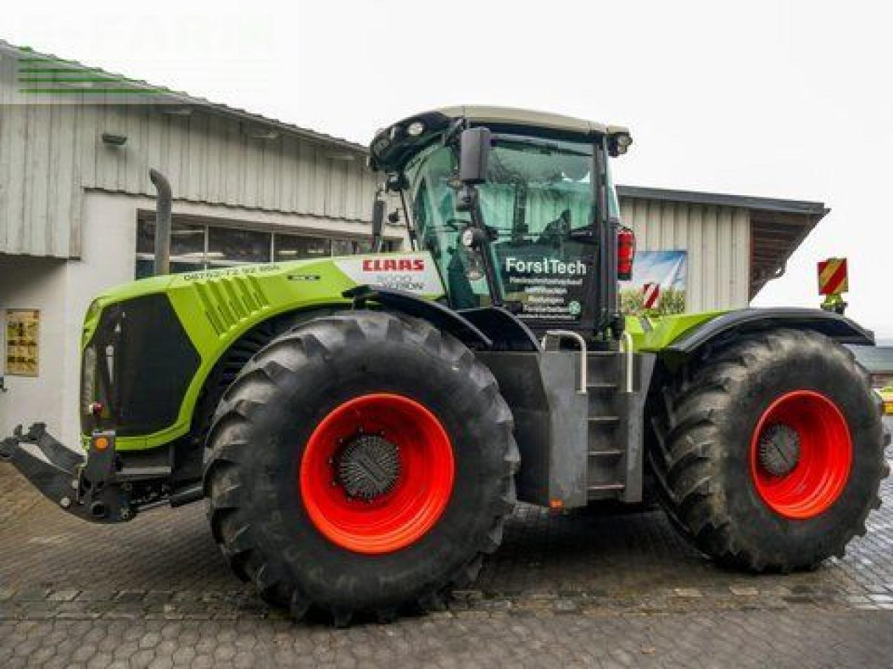 CLAAS xerion 4500 trac vc TRAC VC - Трактор: фото 1 CLAAS xerion 4500 trac vc TRAC VC - Трактор: фото 1
