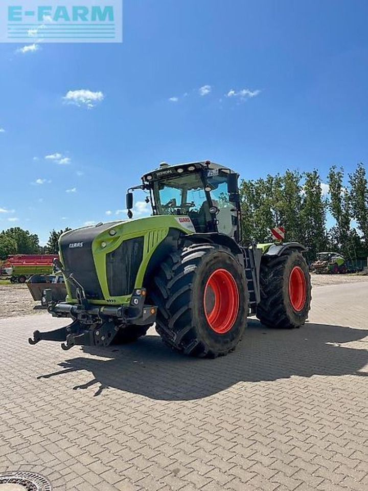CLAAS xerion 4500 trac vc TRAC VC - Трактор: фото 1 CLAAS xerion 4500 trac vc TRAC VC - Трактор: фото 1