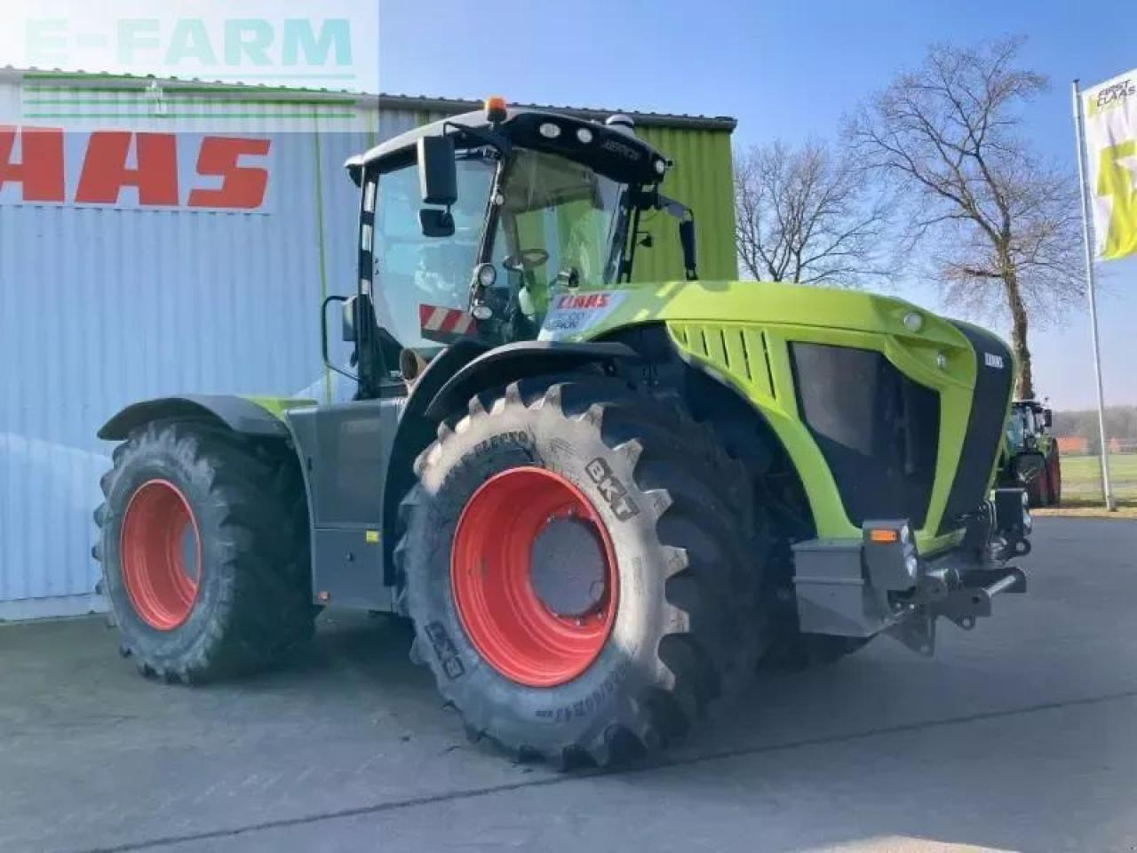 CLAAS xerion 5000 trac vc TRAC VC - Трактор: фото 3 CLAAS xerion 5000 trac vc TRAC VC - Трактор: фото 3