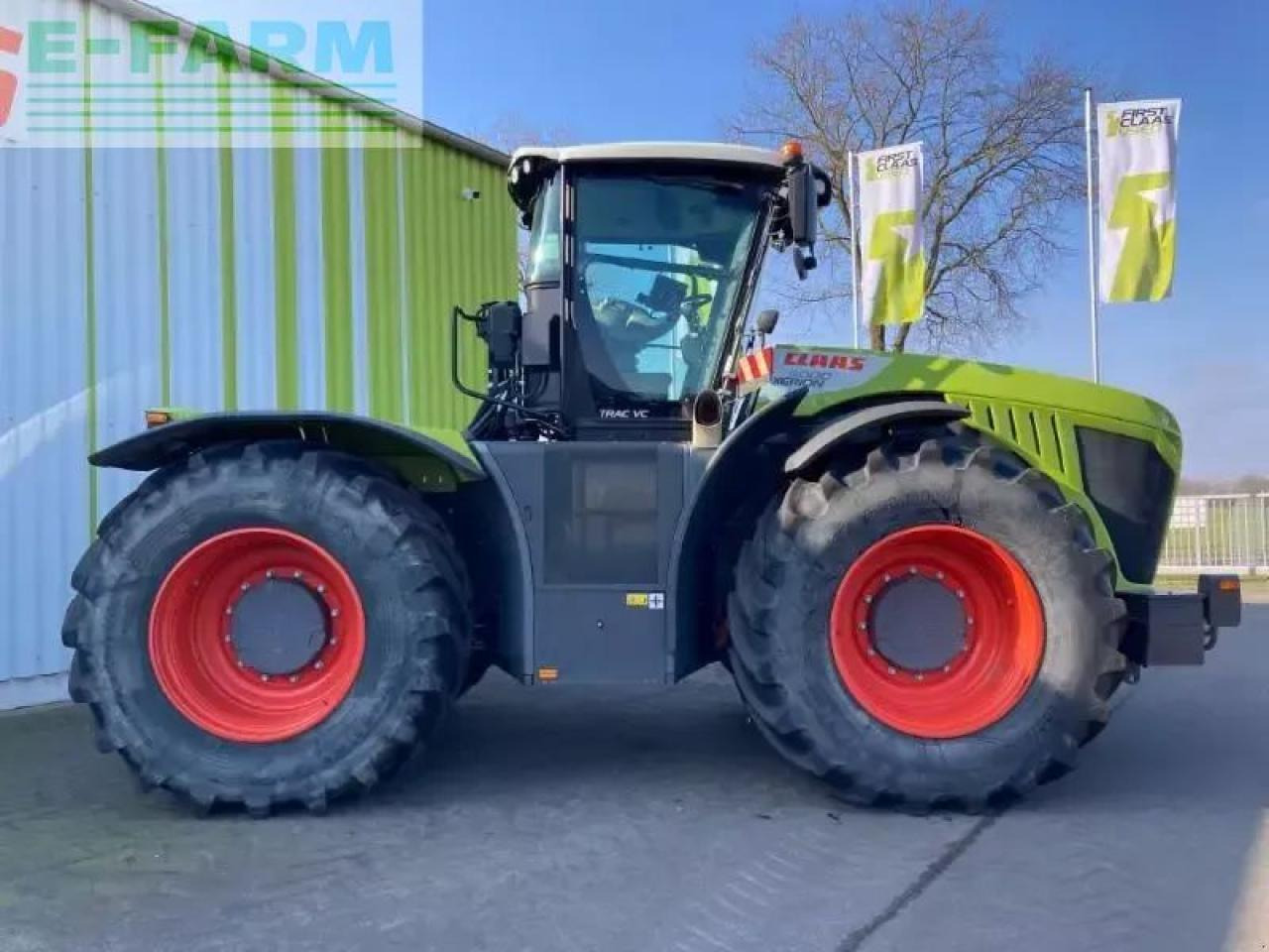 CLAAS xerion 5000 trac vc TRAC VC - Трактор: фото 4 CLAAS xerion 5000 trac vc TRAC VC - Трактор: фото 4