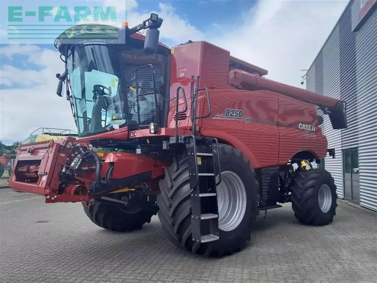 Case-IH 8250 axial-flow 8250 med 35 fod varioskærebord - Зерноуборочный комбайн: фото 4 Case-IH 8250 axial-flow 8250 med 35 fod varioskærebord - Зерноуборочный комбайн: фото 4