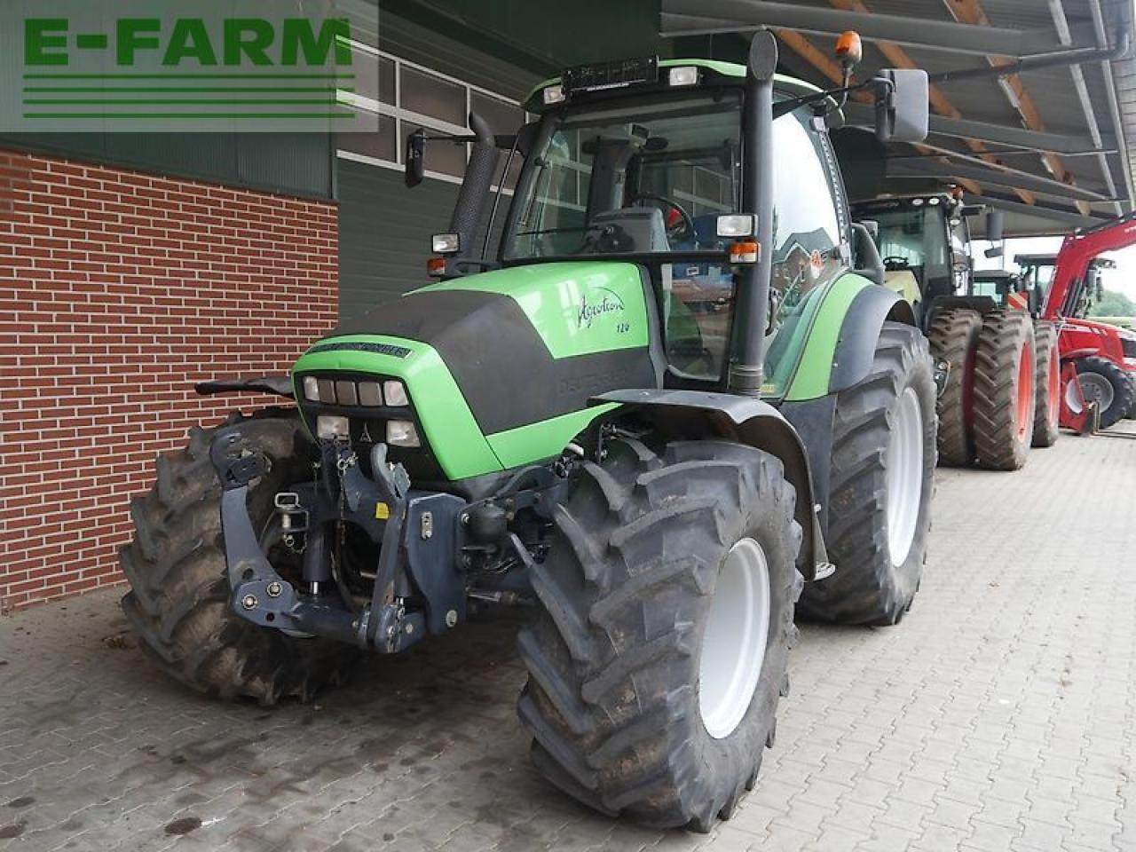 Deutz-Fahr agrotron 120 new nur 2350 std. - Трактор: фото 2 Deutz-Fahr agrotron 120 new nur 2350 std. - Трактор: фото 2