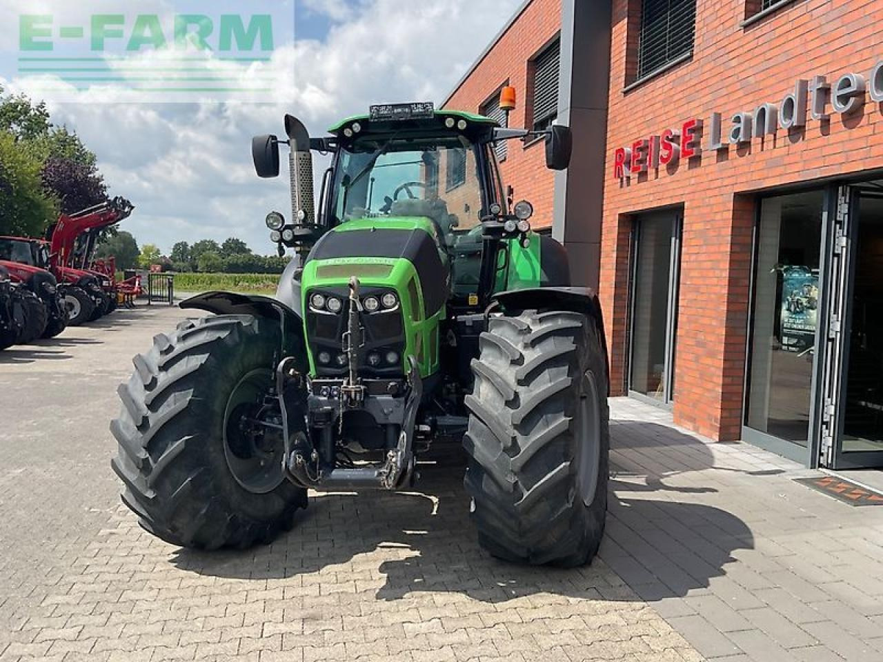 Deutz-Fahr agrotron ttv 7250 warrior - Трактор: фото 3 Deutz-Fahr agrotron ttv 7250 warrior - Трактор: фото 3