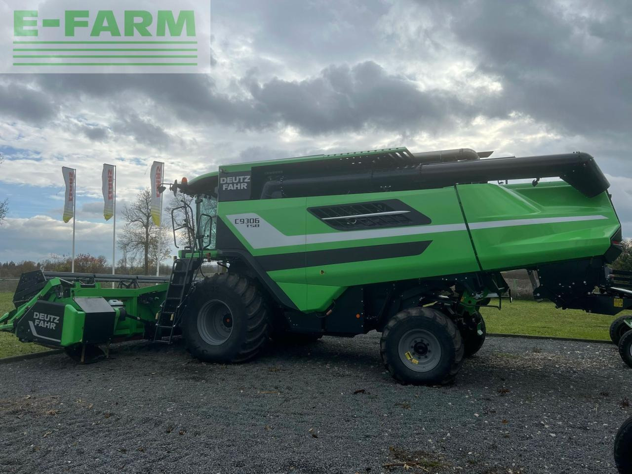 Deutz-Fahr c 9306 tsb - Зерноуборочный комбайн: фото 4 Deutz-Fahr c 9306 tsb - Зерноуборочный комбайн: фото 4