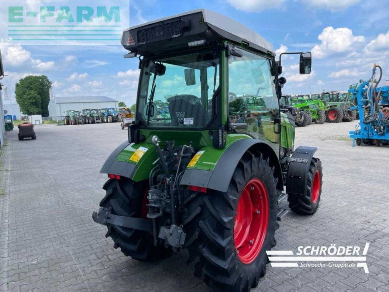 Fendt 209 f vario gen3 power F - Трактор: фото 3 Fendt 209 f vario gen3 power F - Трактор: фото 3