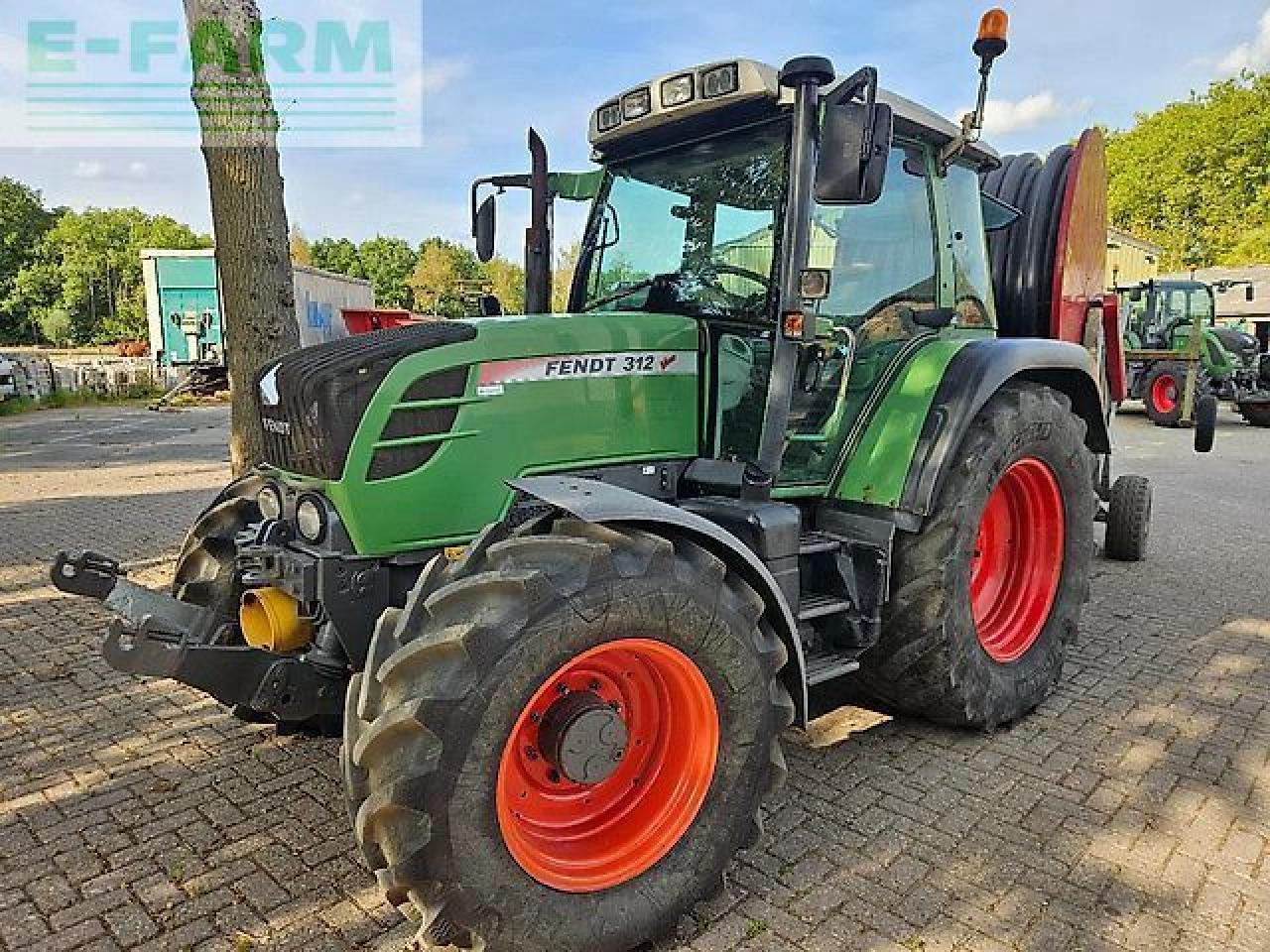 Fendt 312 vario ( 310 311 313 ) - Трактор: фото 1 Fendt 312 vario ( 310 311 313 ) - Трактор: фото 1