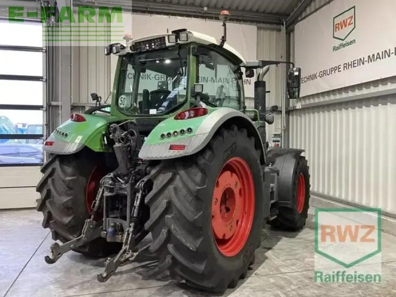 Fendt 700 vario s4 - Трактор: фото 4 Fendt 700 vario s4 - Трактор: фото 4