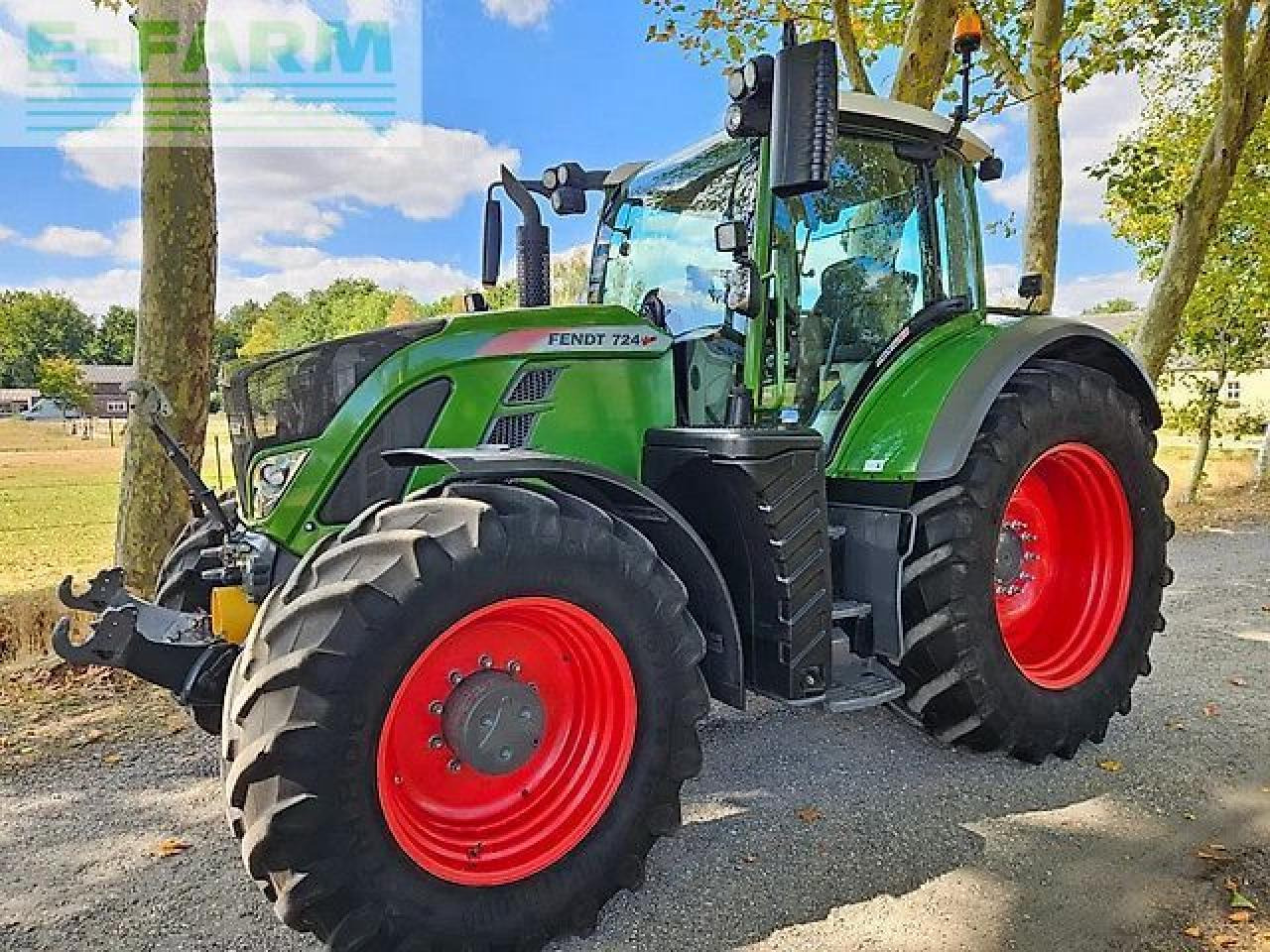 Fendt 724 s4 profi plus (718 720 722 ) - Трактор: фото 1 Fendt 724 s4 profi plus (718 720 722 ) - Трактор: фото 1