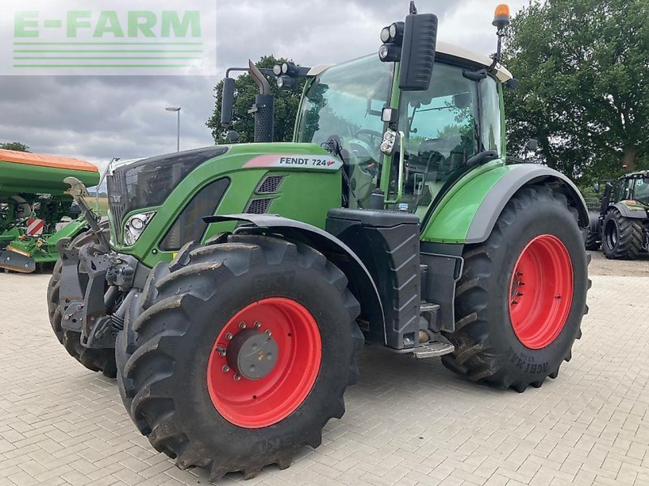 Fendt 724 vario s4 - Трактор: фото 3 Fendt 724 vario s4 - Трактор: фото 3